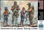 Masterbox 1/35 Somewhere on our planet, Sharing a Smoke # 35200