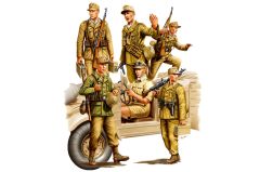 Hobby Boss 1/35 German Afrika Korps (WWII) # 84410