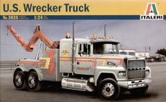 Italeri 1/24 Ford L9000 US Wrecker Truck # 3825 - Plastic Model Kit
