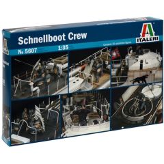 Italeri 1/35 Schnellboot Crew # 5607 - Plastic Model Figures