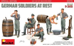 Miniart 1/35 German Soldiers at Rest (Spec Edition) # 35378