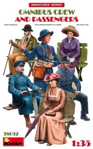 Miniart 1/35 Omnibus Crew and Passengers # 38092