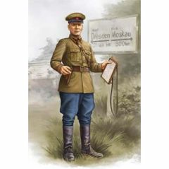 Trumpeter 1/16 WWII Soviet Officer # 00703 - Plastic Model Kit
