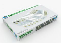 Trumpeter 1/32 US aircraft weapons Smart Bombs # 03305 - Plastic Model Kit