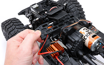 Axial 1/10 SCX10 III Coyote 4X4 RTR Brushed Rock Crawler New Battery Mount