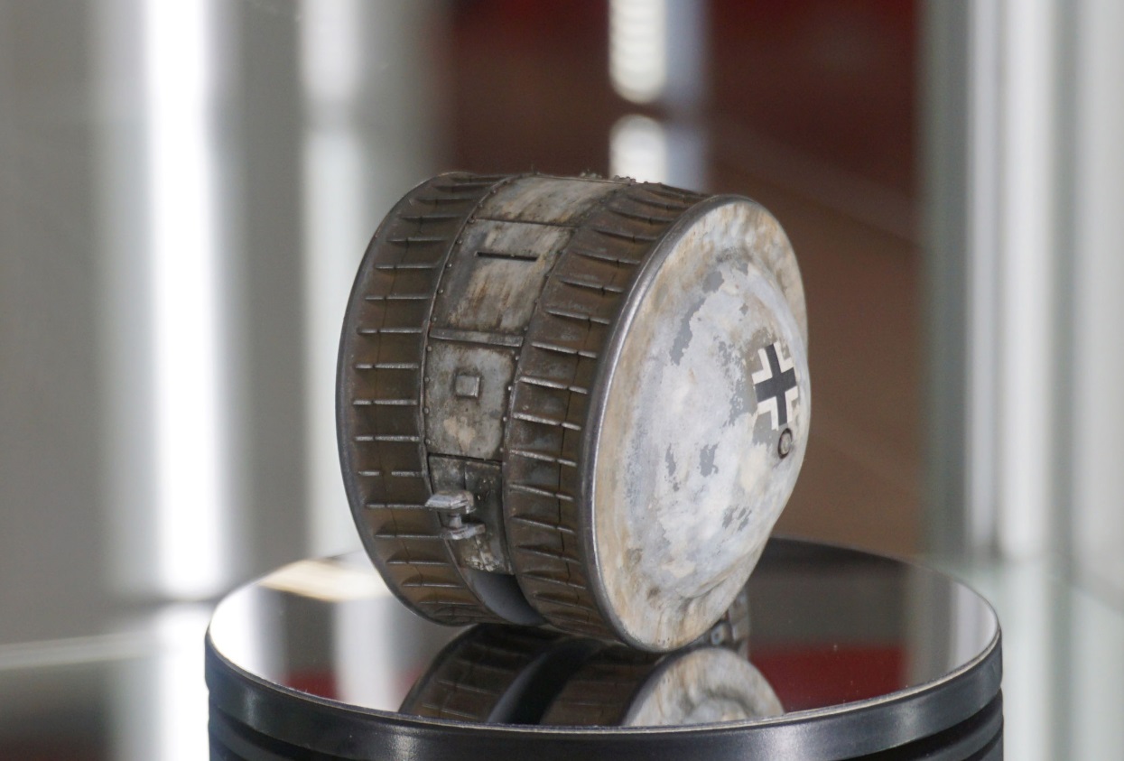 Das Werk 1/35 German Kugelpanzer # 35015