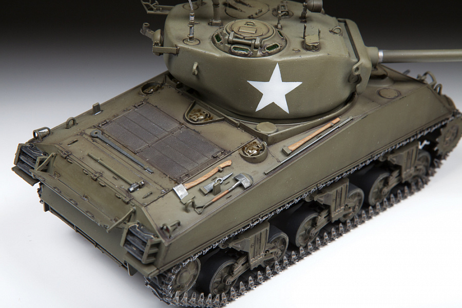 Zvezda 1/35 M4A3 (76mm) Sherman # 3676