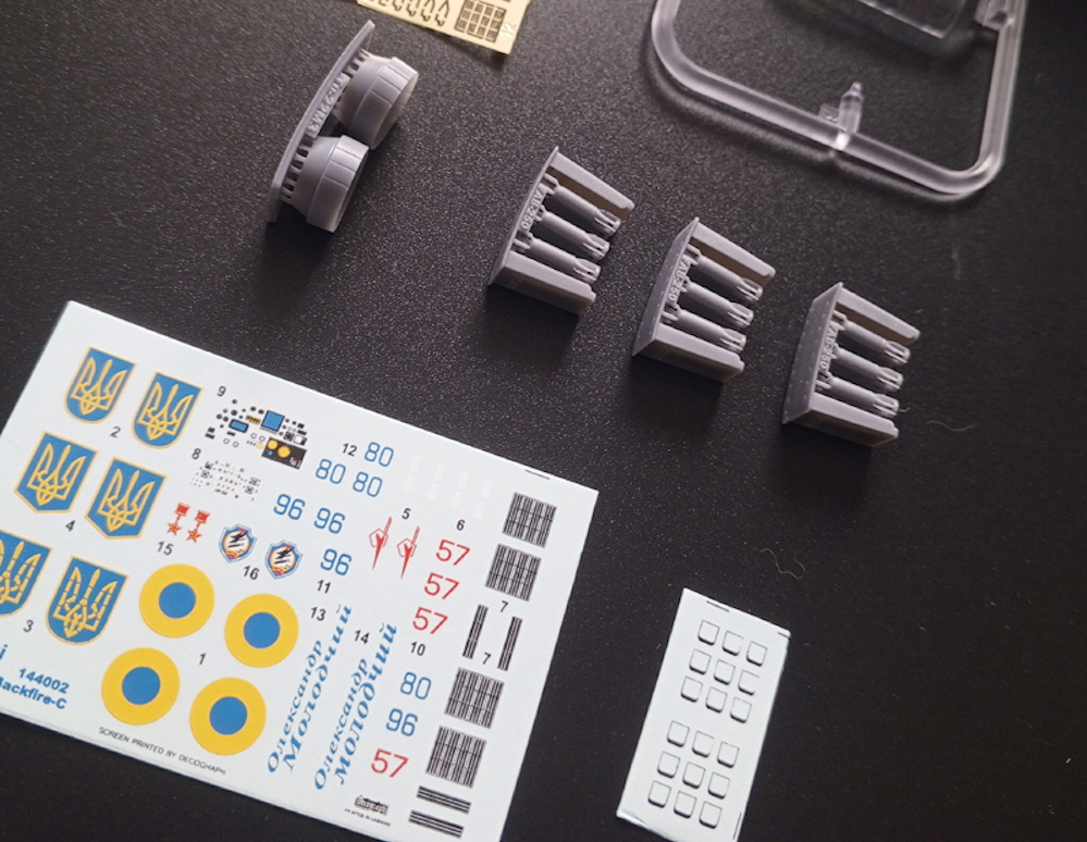 Litaki Model Kit 1/144 Tupolev Tu-22M3 Backfire-C # 144002