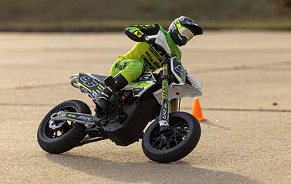 Losi 1/4 Promoto-SM FXR Supermoto Motorcycle RTR (Batt & Charger) # 2310