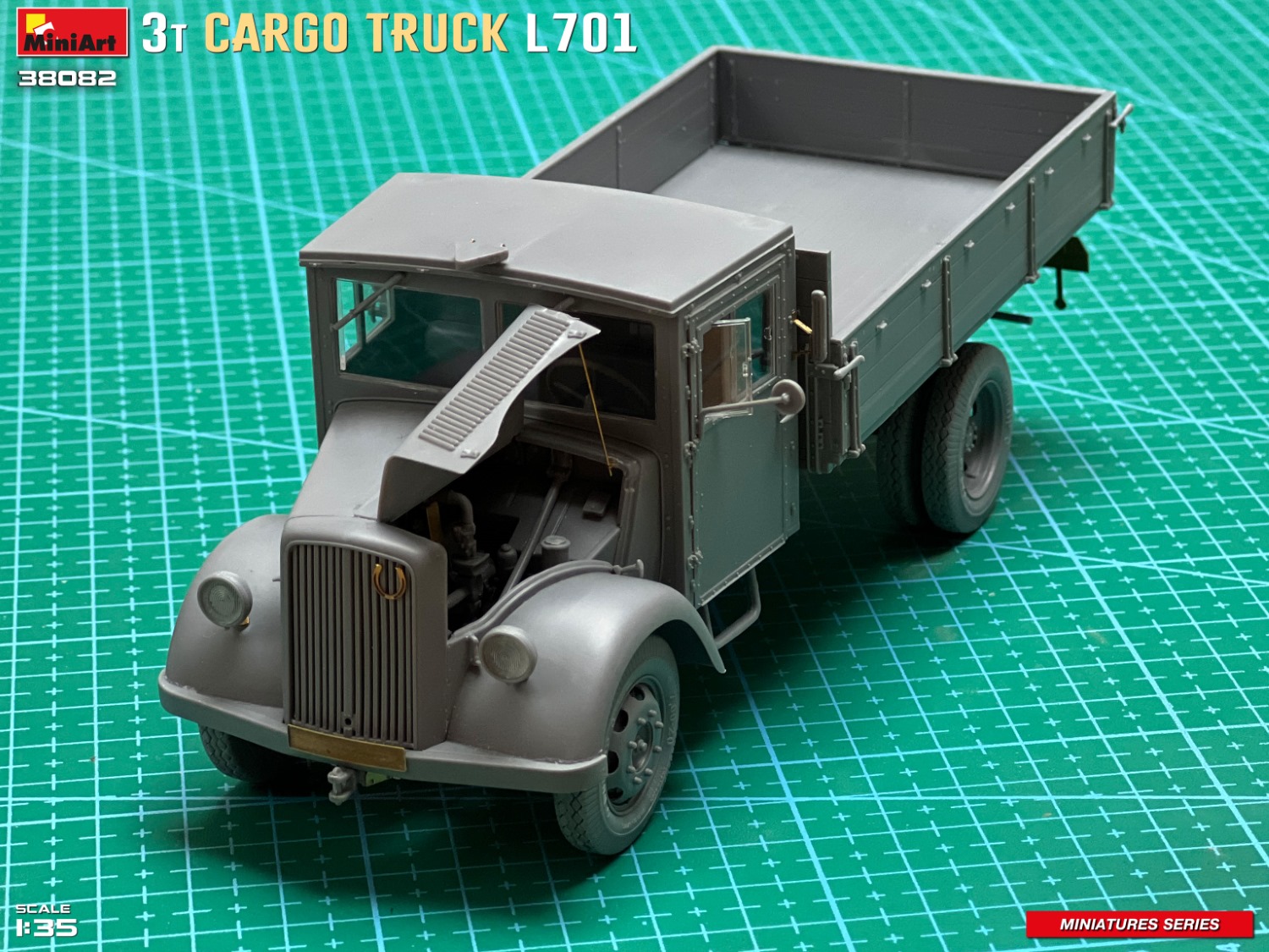 Miniart 1/35 3t Cargo Truck L701 # 38082