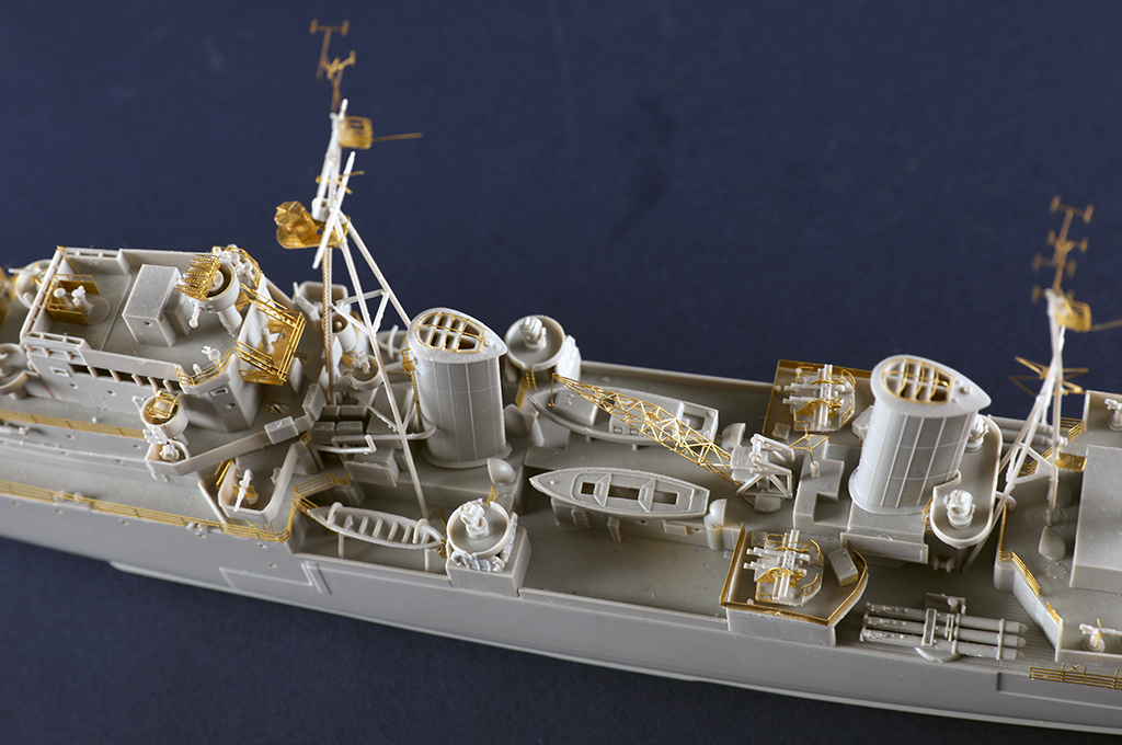 Trumpeter 1/350 British Royal Navy HMS Scylla Dido-Class Light Cruiser # 05368