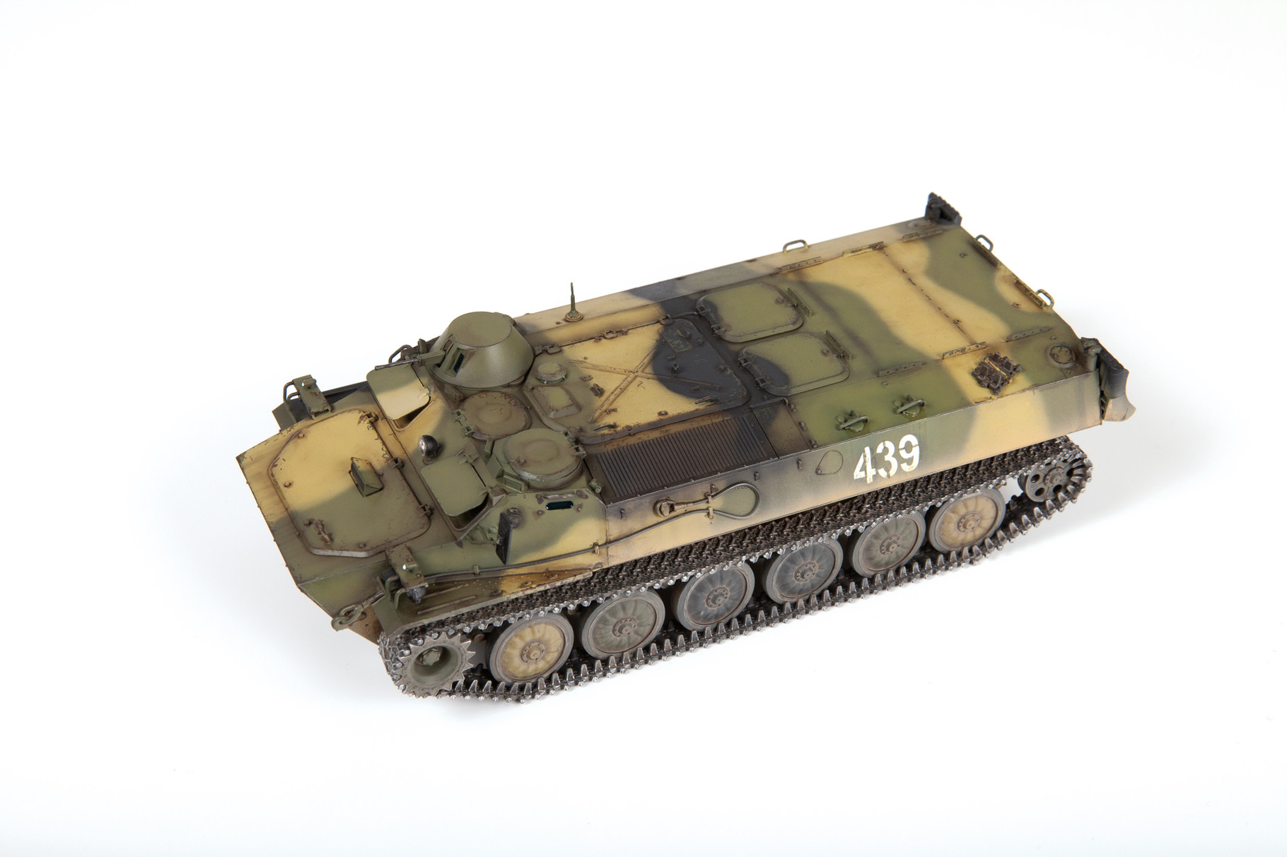 Zvezda 1/35 MT-LB Amphibious Armoured Personnel Carrier # 3652