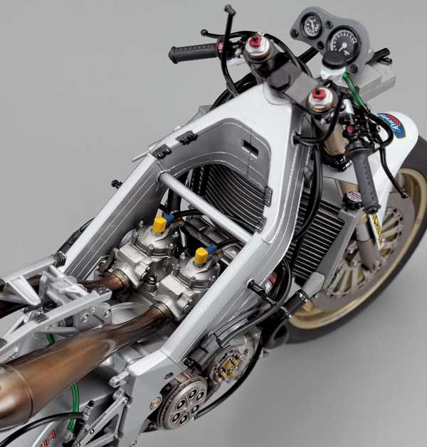 Hasegawa 1/12 Honda NSR500 1989 WGP500 Champion # BK04 - Plastic Model Kit