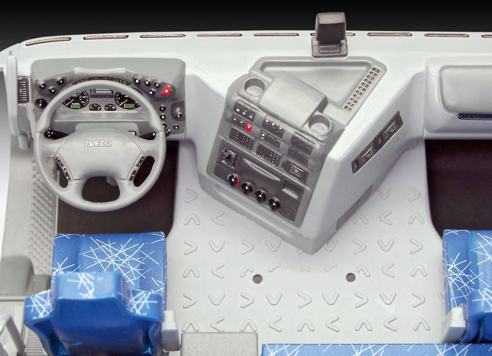 Revell 1/16 Iveco Stralis 07423