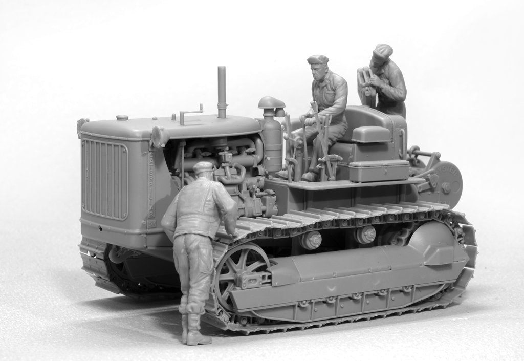 Miniart 1/35 U.S.Tractor w/Towing Winch & Crewmen (Spec Ed) # 35225