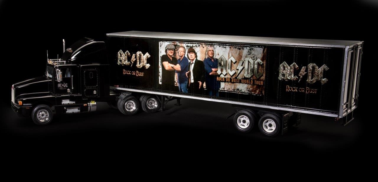 Revell 1/32 AC/DC Tour Truck LIMITED EDITION # 07453